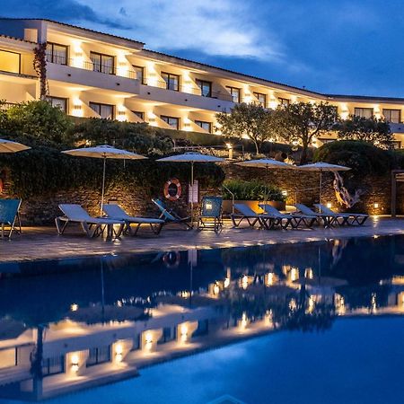 Hotel Sol Ixent - Adults Only Cadaques Bagian luar foto