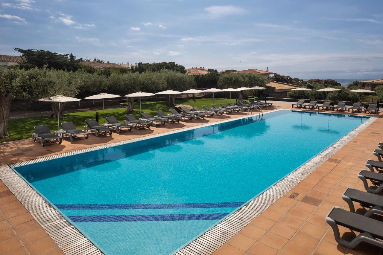 Hotel Sol Ixent - Adults Only Cadaques Bagian luar foto