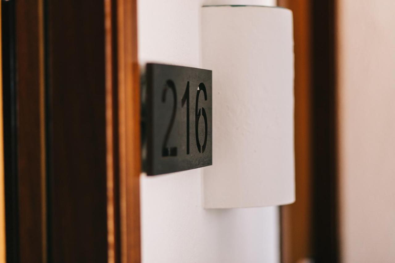 Hotel Sol Ixent - Adults Only Cadaques Bagian luar foto