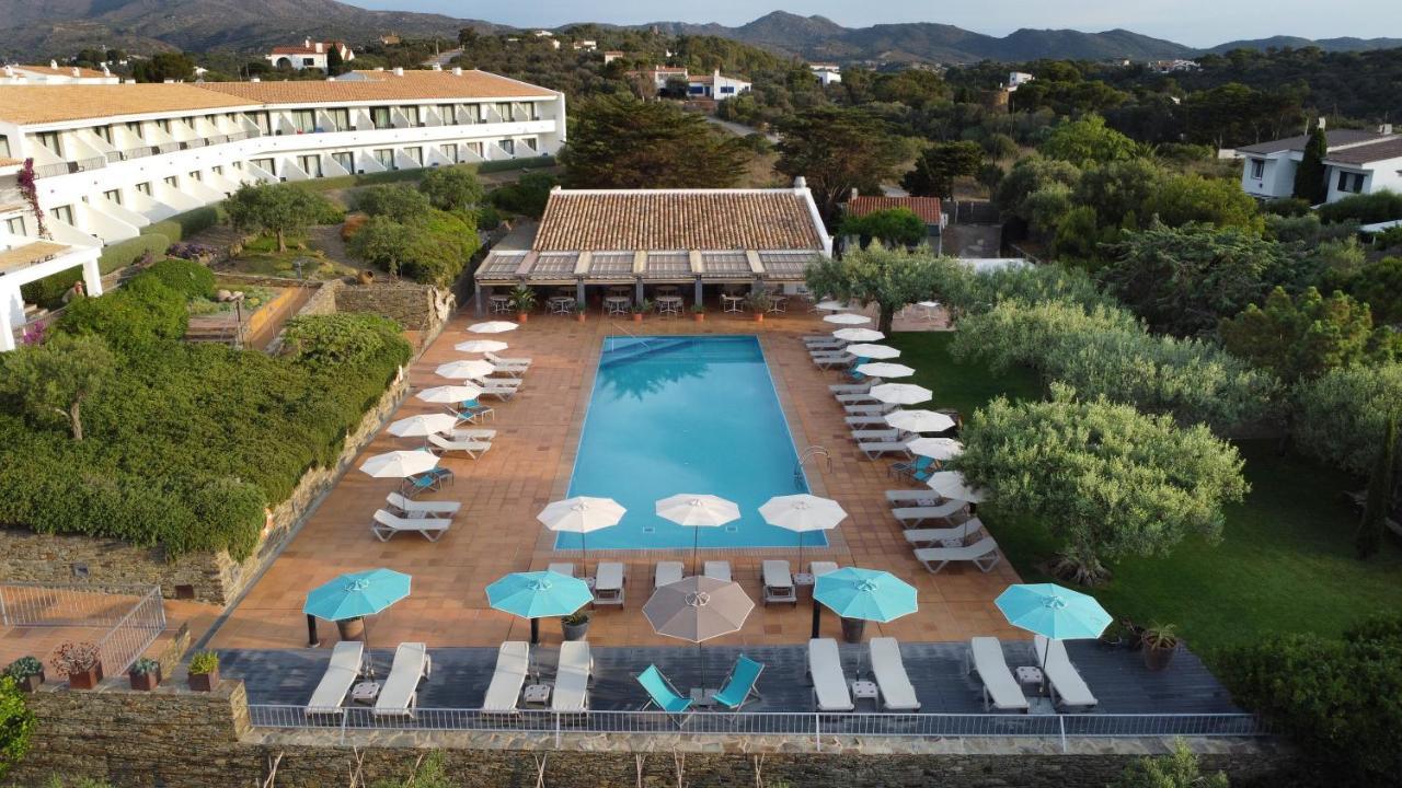 Hotel Sol Ixent - Adults Only Cadaques Bagian luar foto
