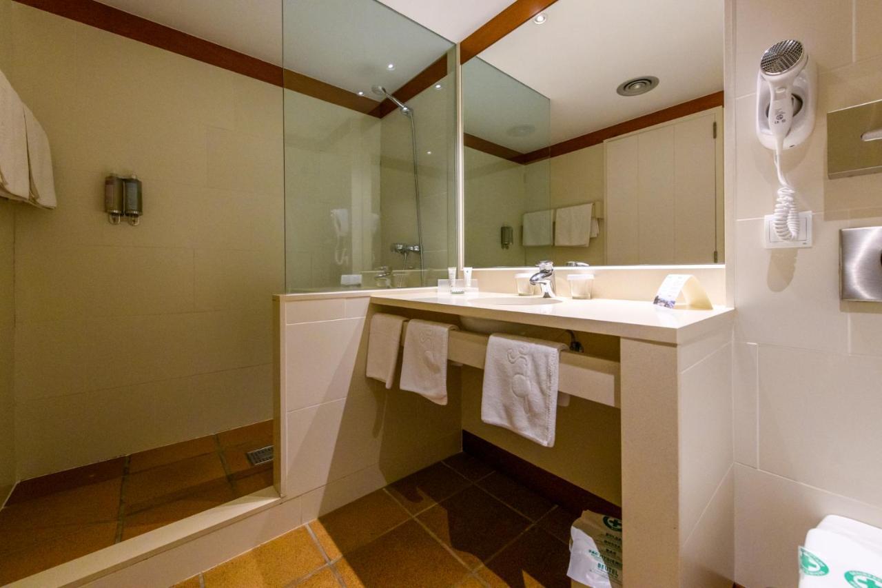 Hotel Sol Ixent - Adults Only Cadaques Bagian luar foto