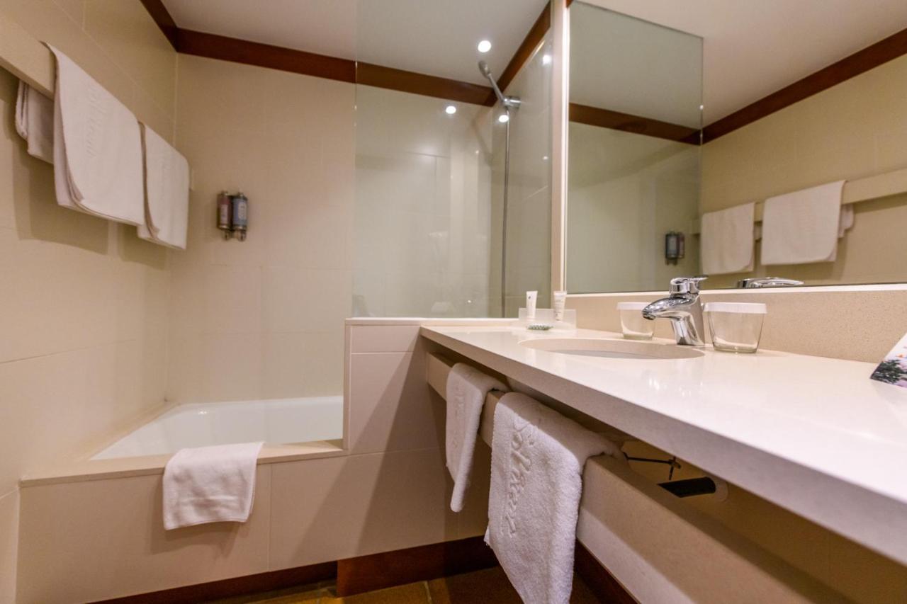 Hotel Sol Ixent - Adults Only Cadaques Bagian luar foto